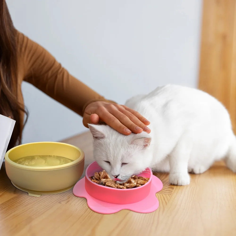Flower-Shaped Silicone Pet Bowl For Small Pets